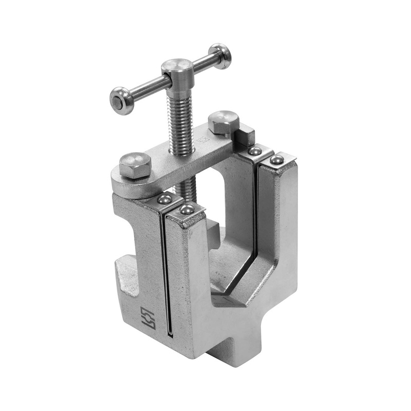 Sawing Device for Tubes madeof Steel and Stainless Steelwith Diameters from 6-42 mm,for Use with and withoutVice, for precise right-angledSeparation Cuts with aStandard Hacksaw withoutDeformation of the Tube