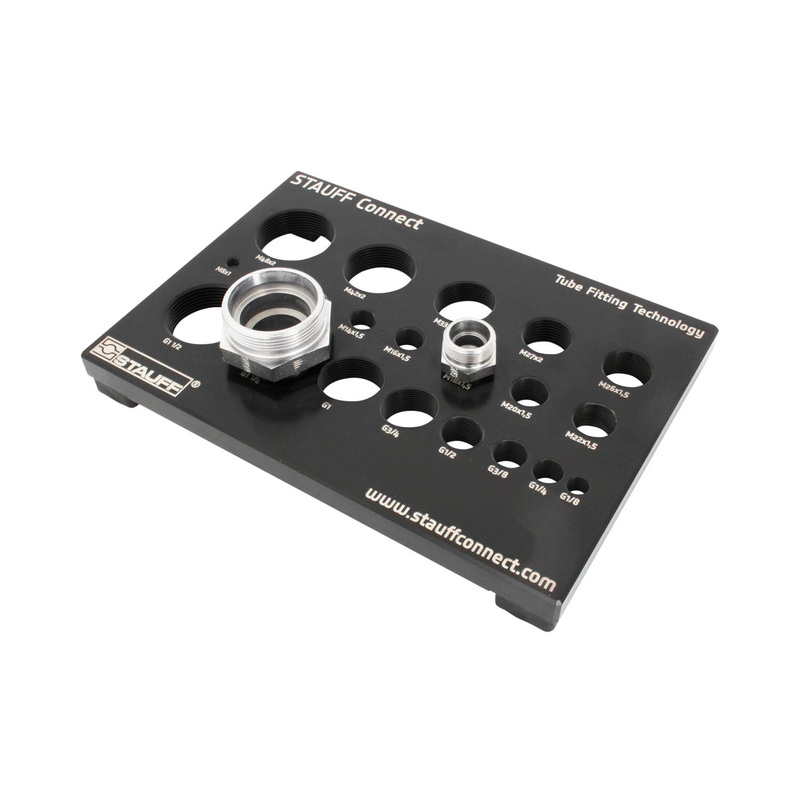 Thread Identification Boardsfor the quick and easyDetermination of 8 NPT threadsfrom 1/8?27 NPT to 1 1/2?11.5NPT and 9 UN/UNF threads from7/16?20 UNF to 1 7/8?12 UNUniversal Tool for Workshopsetc.